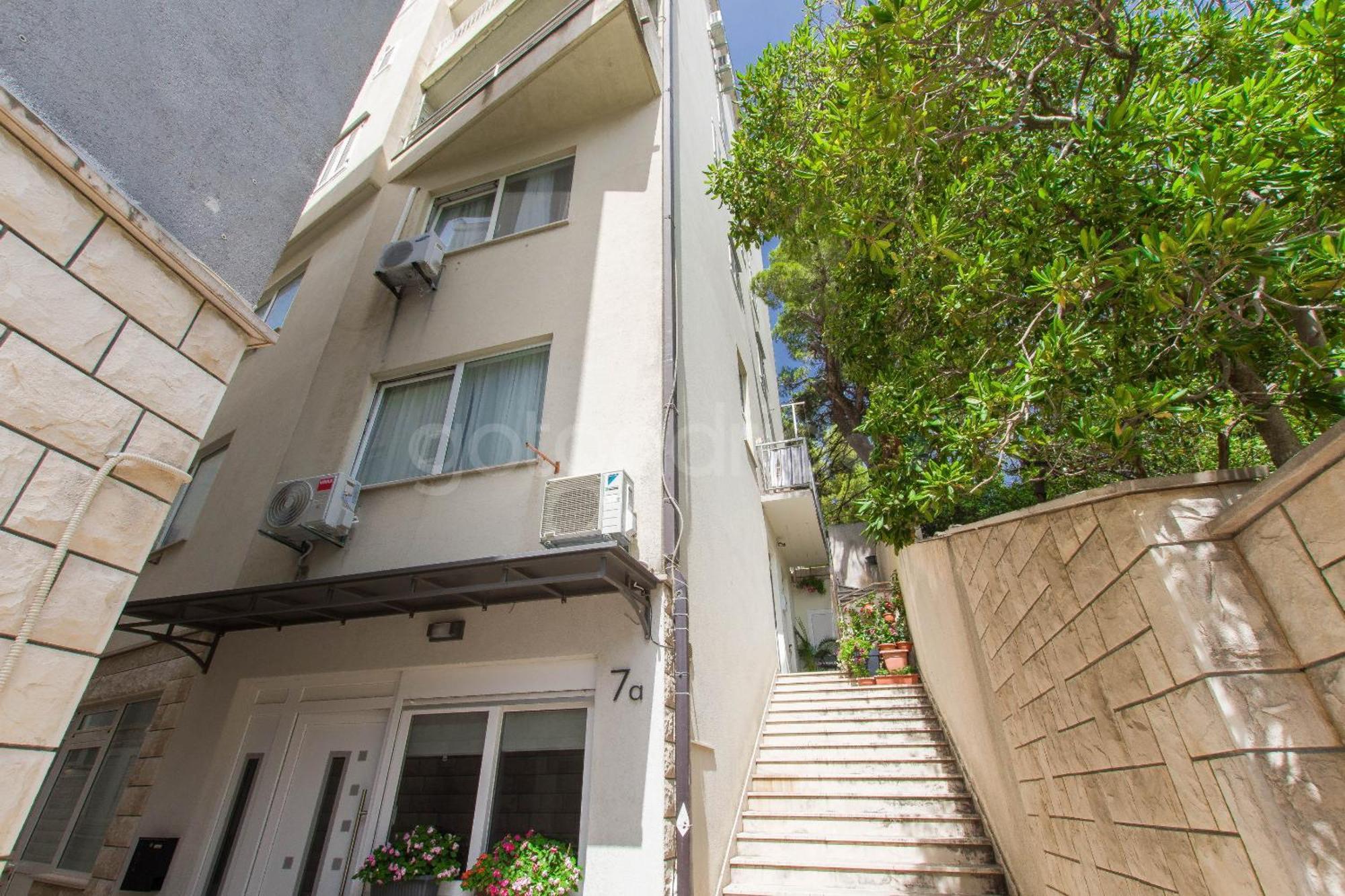 Center Lux * Makarska